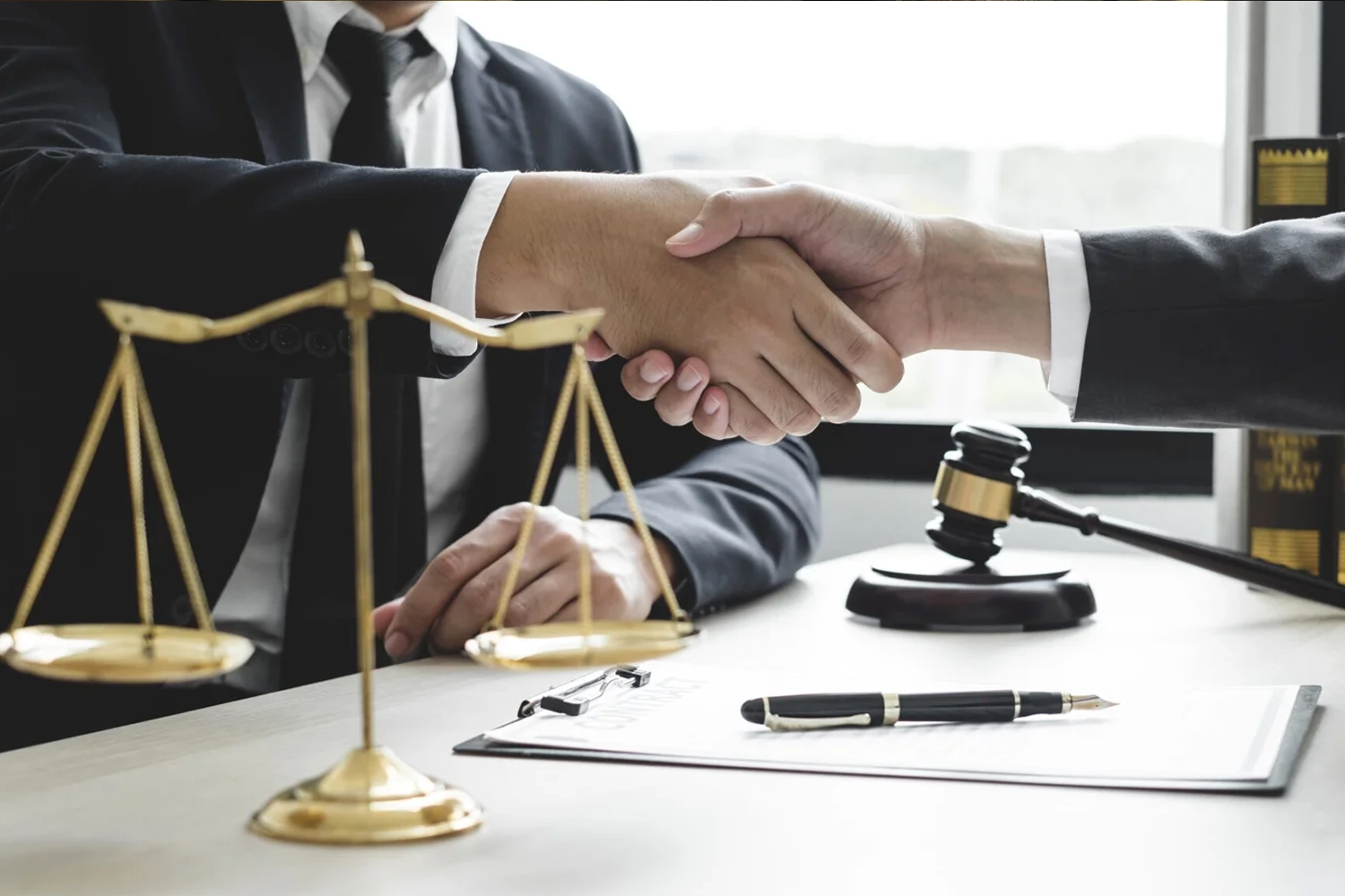 Ticaret ve Şirketler Hukuku | MET Hukuk & Danışmanlık